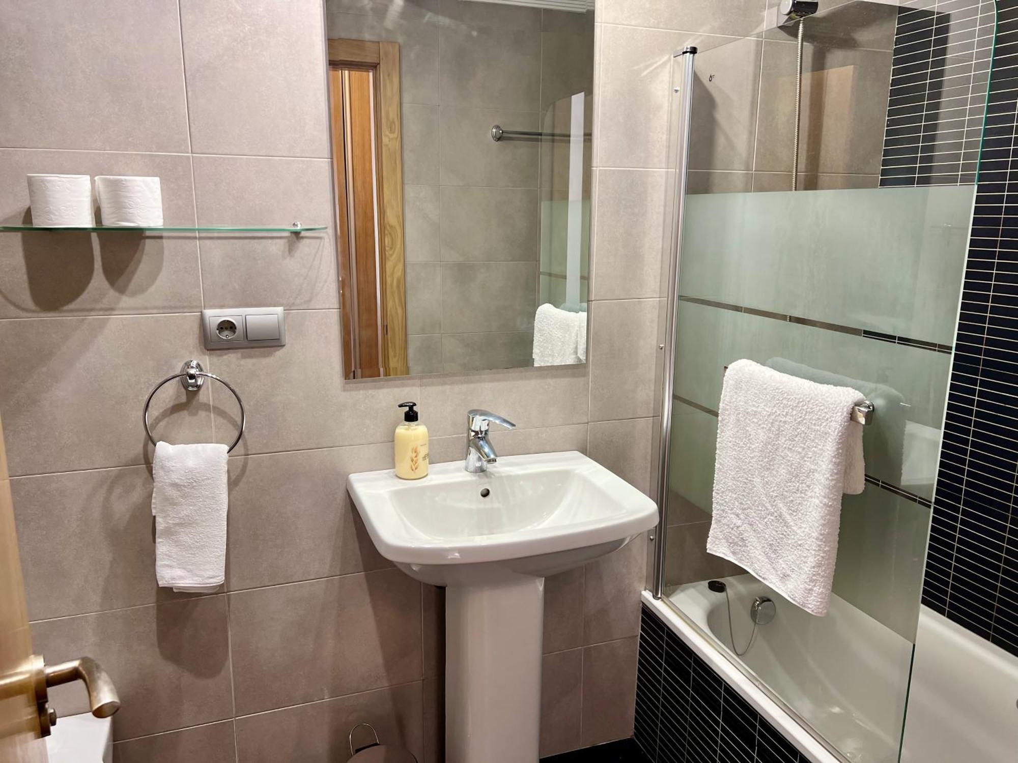 Apartamento Europa Jardin Oviede Extérieur photo